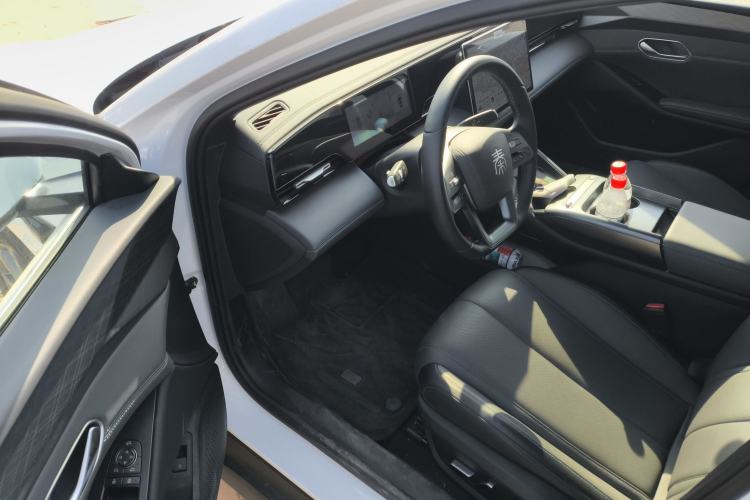 Used BYD Qin L 2025 EV 545KM Beyond Version
