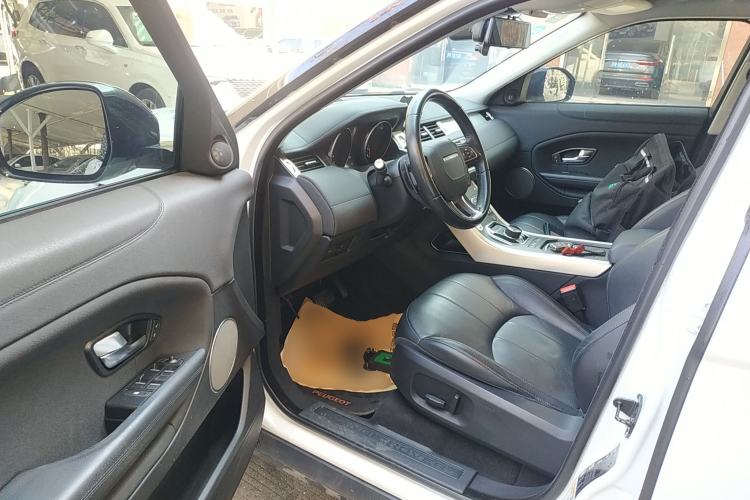 Used Land Rover Range Rover Evoque 2018 200PS PURE New Fashion Edition
