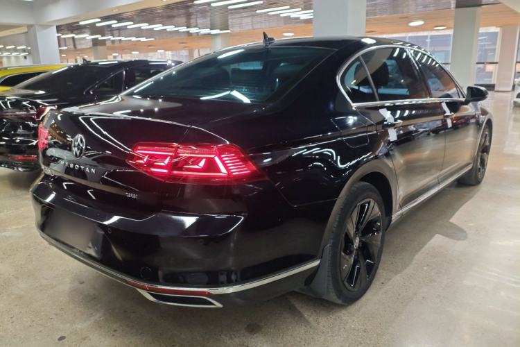 Used Volkswagen Magotan 2020 330TSI DSG Leading Model
