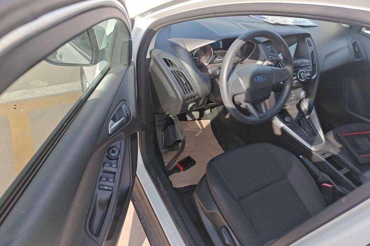 Used Ford Focus 2018 Hatchback Classic 1.6L Automatic Comfort Plus SmartDrive Edition