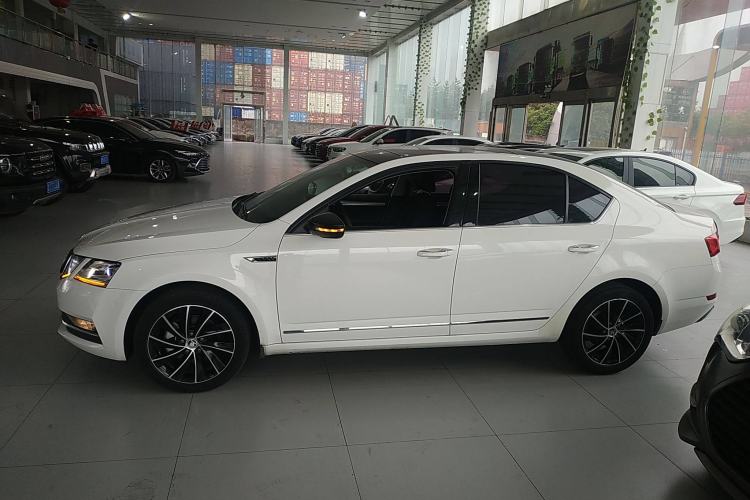 Used Skoda Octavia 2019 TSI280 DSG Luxury Edition
