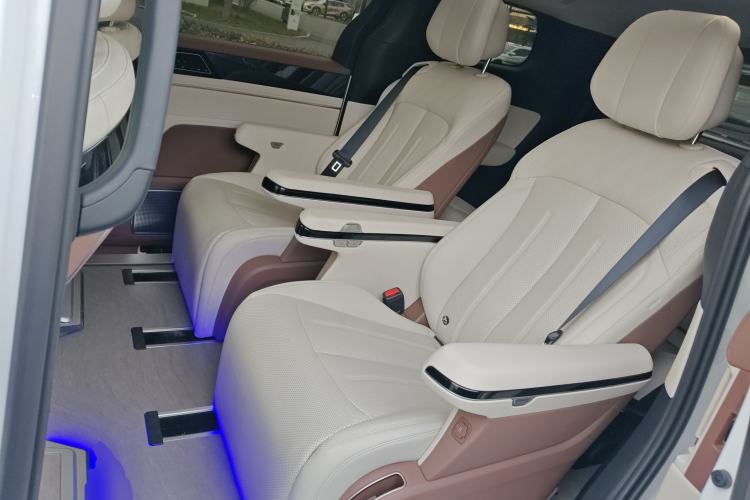 Used BYD Xia 2025 DM-i 1.5T 180km Beyond Edition
