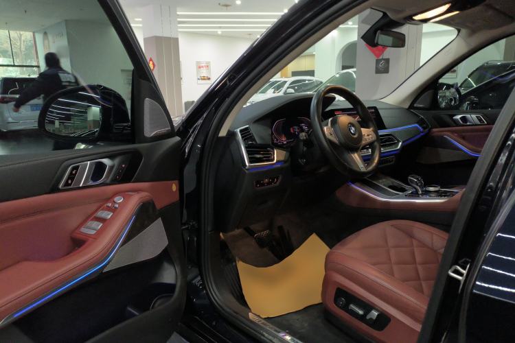 Used BMW X5 2022 Restyled xDrive 30Li Luxury Version M Sport Package