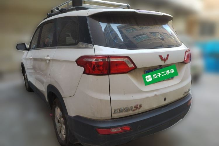 Used Wuling Hongguang S3 2018 1.5L Manual Comfort Model China V Standard
