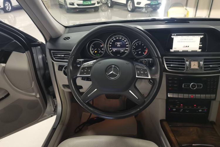 Used Mercedes-Benz E-Class 2014 E 300 L
