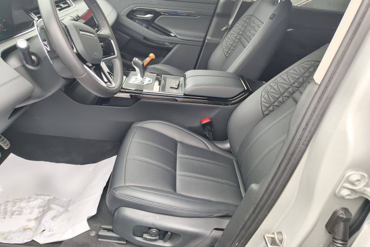 Used Land Rover Range Rover Evoque 2023 Aurora L 249 PS Collins Antique Bronze Special Edition
