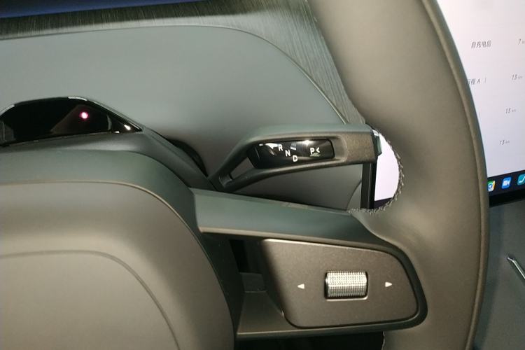 Used  YU7 2025 Ultra-Long Range All-Wheel Drive Pro Version
