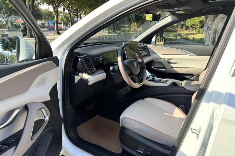 Used BYD Song Pro New Energy 2023 Champion Edition DM-i 110KM Beyond Model
