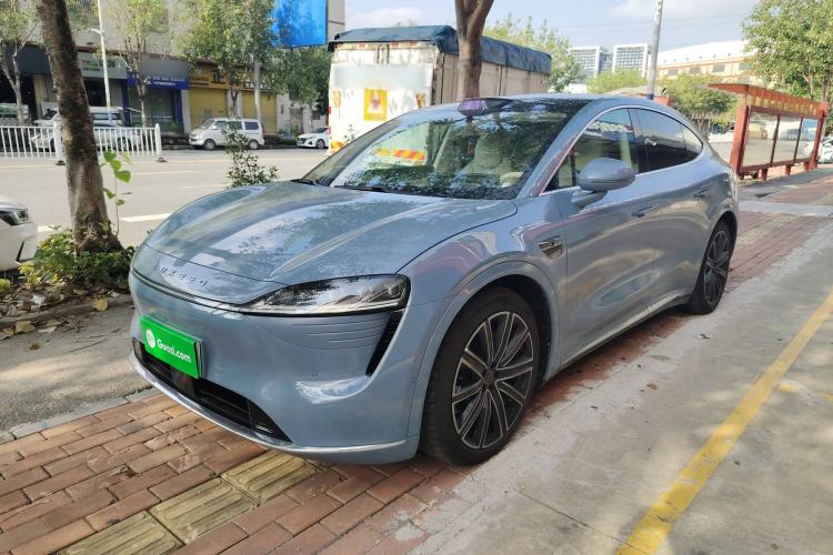 Used Hima Luxeed R7 2024 All-Electric 667 km Max
