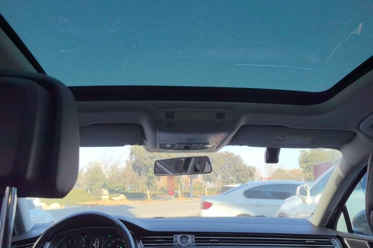 Used Volkswagen Magotan 2019 330TSI DSG Leading Model China VI Standard
