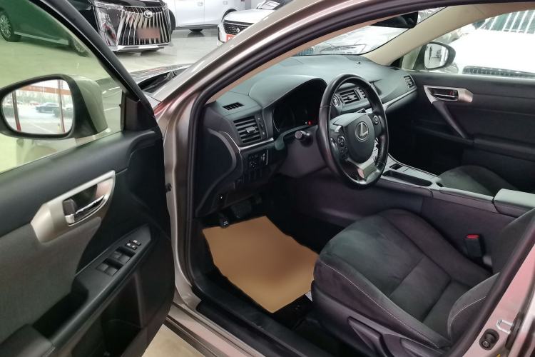 Used Lexus CT 2017 CT200h Elite Edition Solid Color China V Standard