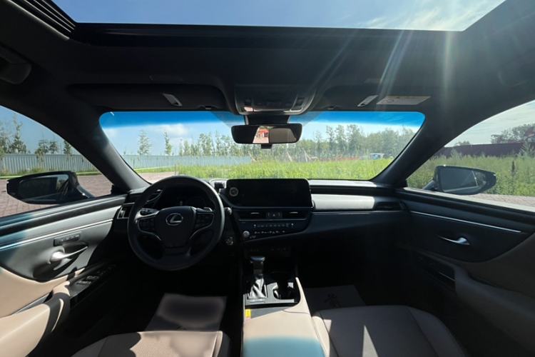 Used Lexus ES 2024 200 Premium Edition
