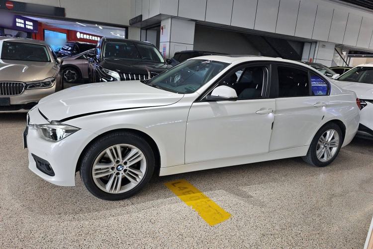 Used BMW 3 Series 2017 318i Fashion Model
