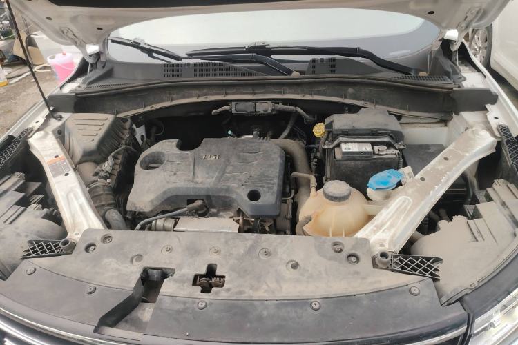 Used Roewe RX5 2019 20T Two-Wheel Drive Automatic 4G Connected Platinum Edition
