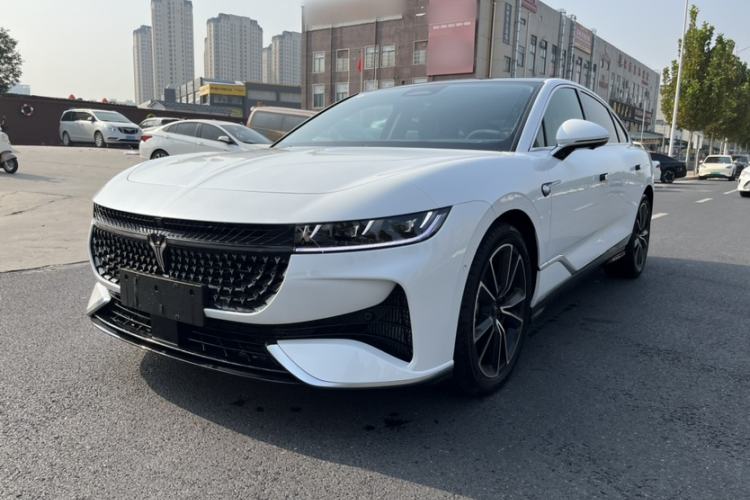 Used VOYAH PASSION 2024 PHEV Four-Wheel Drive Ultra-Long Range Flagship Model
