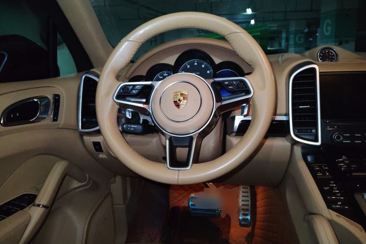 Used Porsche Cayenne 2016 Cayenne Platinum Edition 3.0T