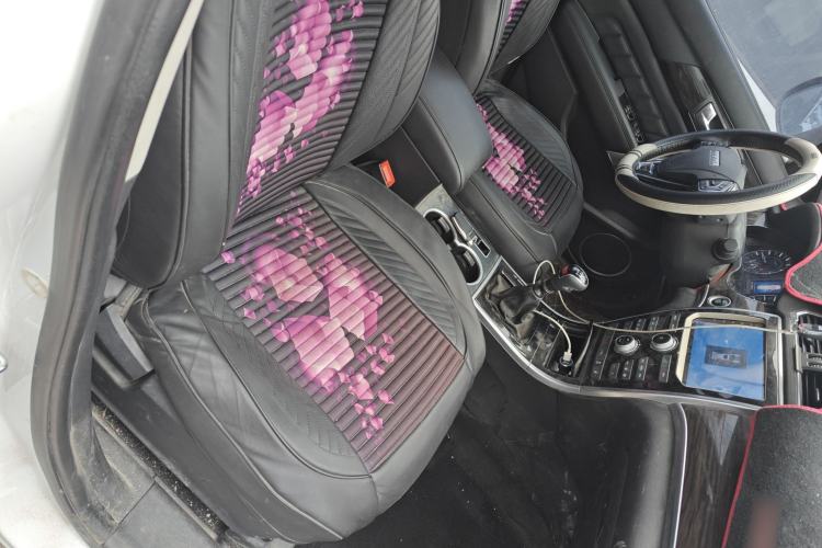 Used Haval H2 2016 Red-Label 1.5T Manual Two-Wheel Drive Luxury Model