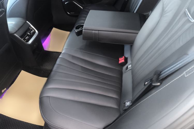 Used Hongqi H5 2023 2.0T Automatic Smart Connect Flagship Edition
