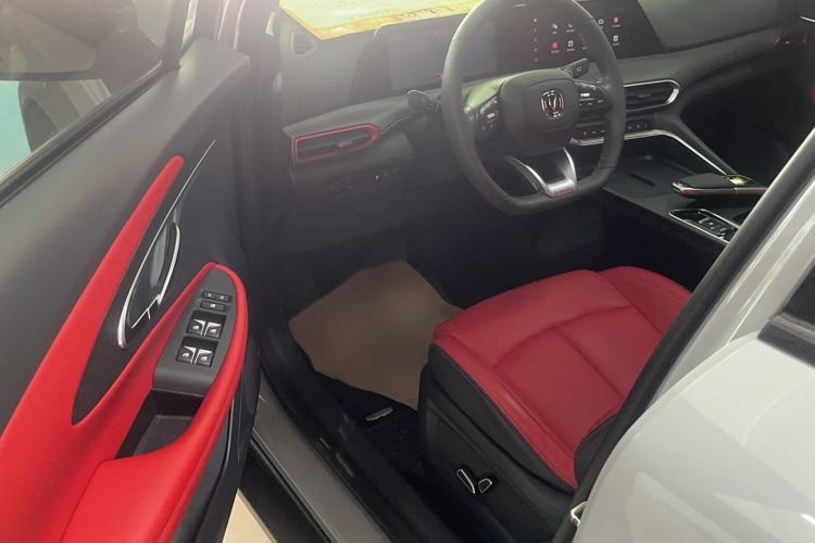 Used Changan UNI-T 2020 1.5T Prestige Version
