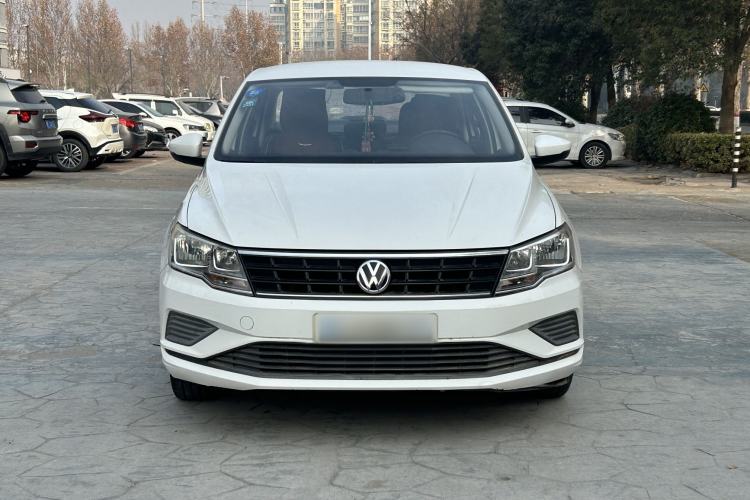 Used Volkswagen Jetta 2017 1.4L Manual Fashion Edition
