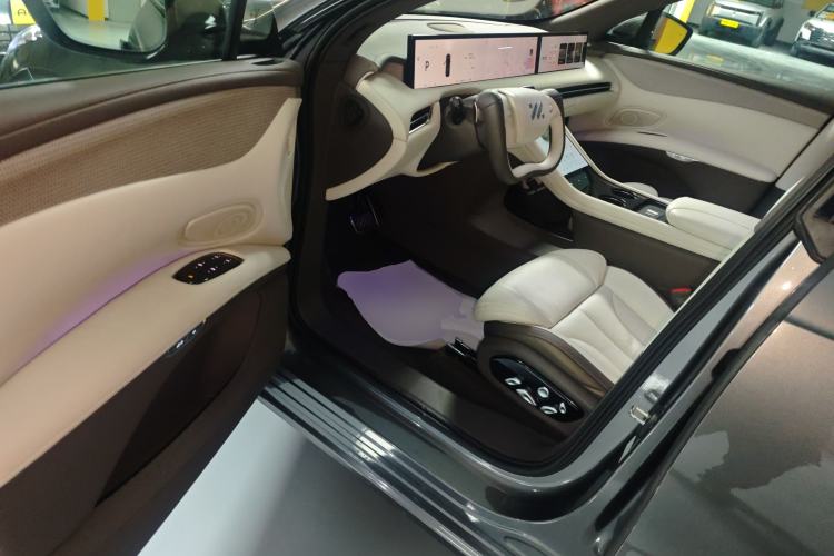 Used  LS7 2023 90 kWh Elite Rear-Drive Version
