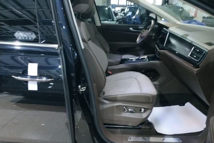 Used Volkswagen Viloran 2023 380TSI Luxury Edition
