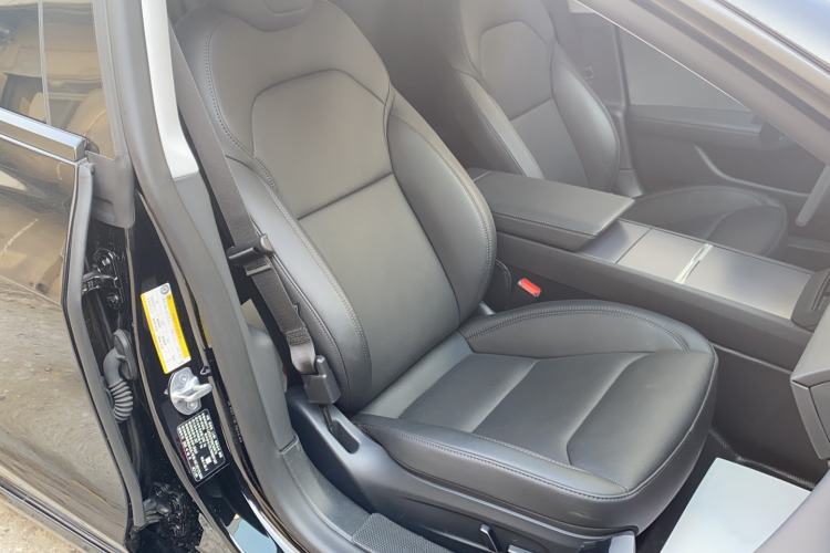 Used Tesla Model 3 2025 Rear-Wheel-Drive Version