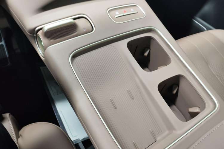 Used Nio ES8 2024 75 kWh
