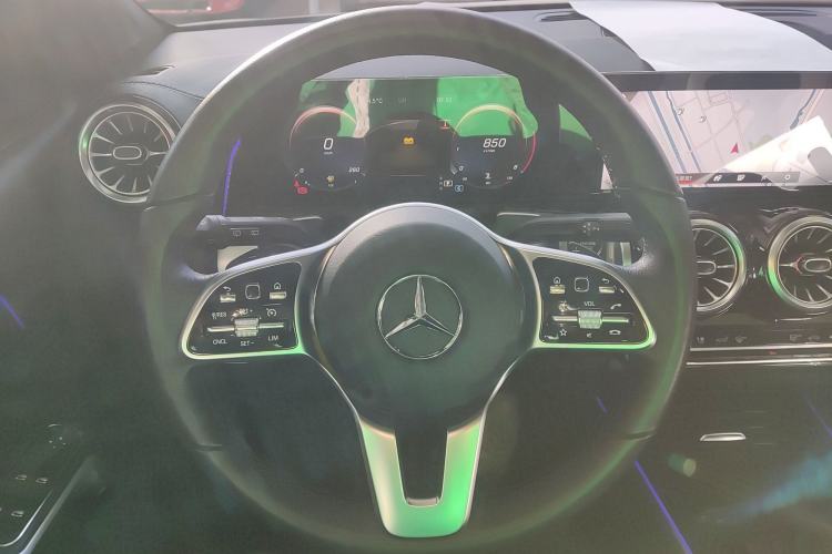 Used Mercedes-Benz GLB 2022 Refresh GLB 200 Dynamic Edition