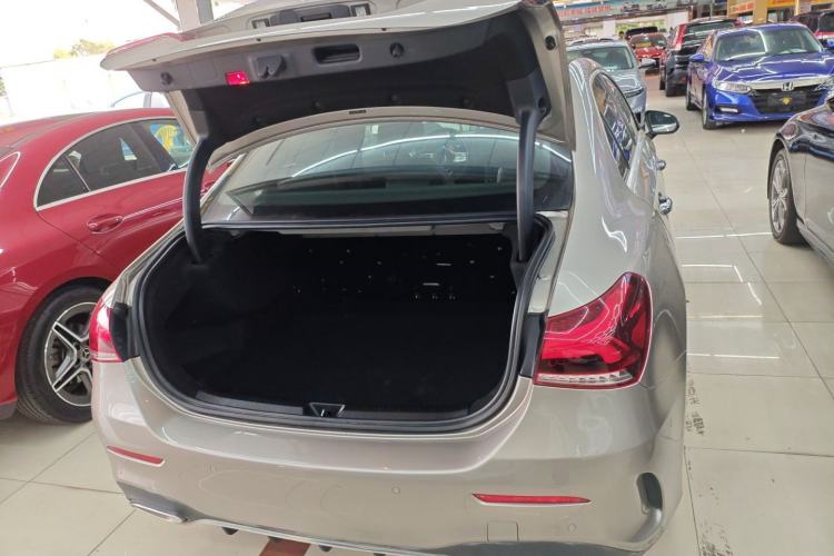 Used Mercedes-Benz A-Class 2021 A 200 L Sport Sedan Fashion Model
