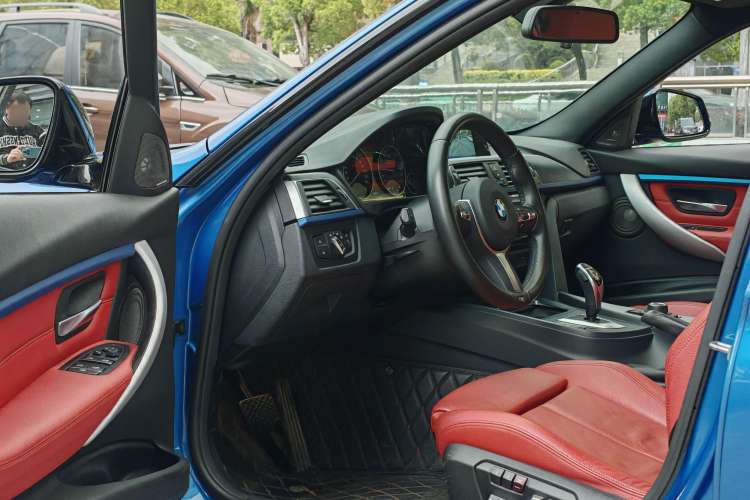 Used BMW 3 Series 2019 320i M Sport Package
