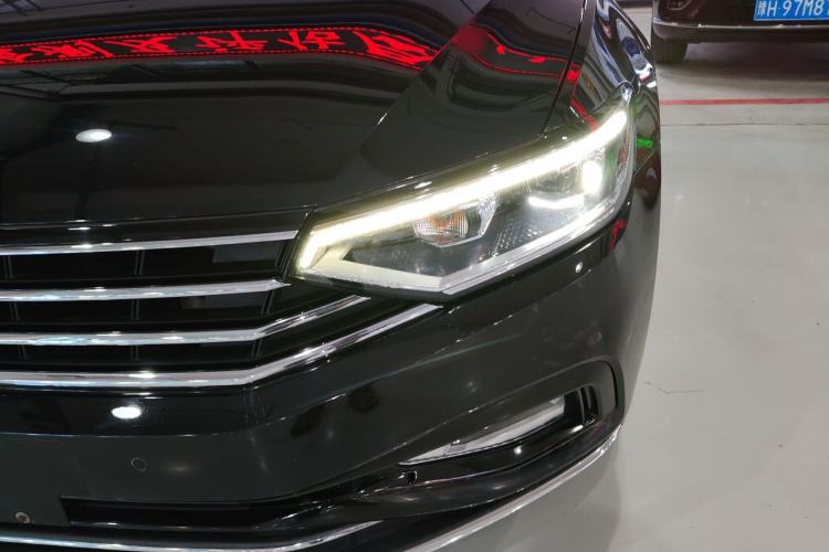 Used Volkswagen Magotan 2020 330TSI DSG Luxury Edition
