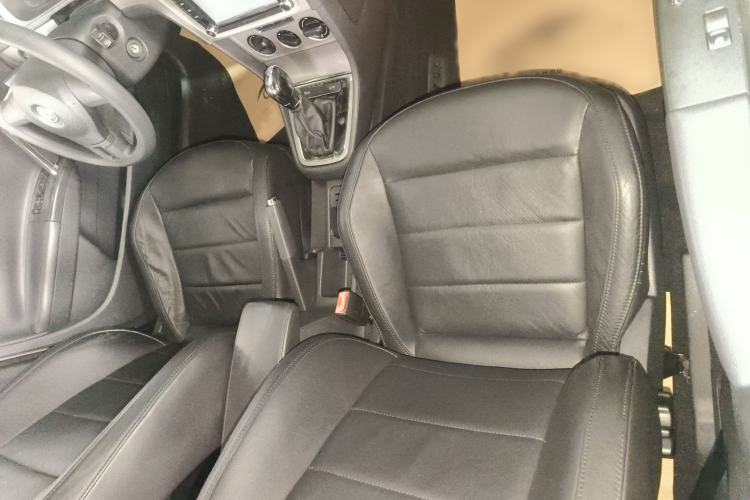 Used Volkswagen Lavida 2013 Revised Version 1.4 TSI DSG Comfort Edition
