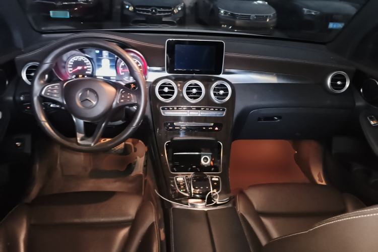 Used Mercedes-Benz GLC 2018 GLC 260 4MATIC Dynamic Edition
