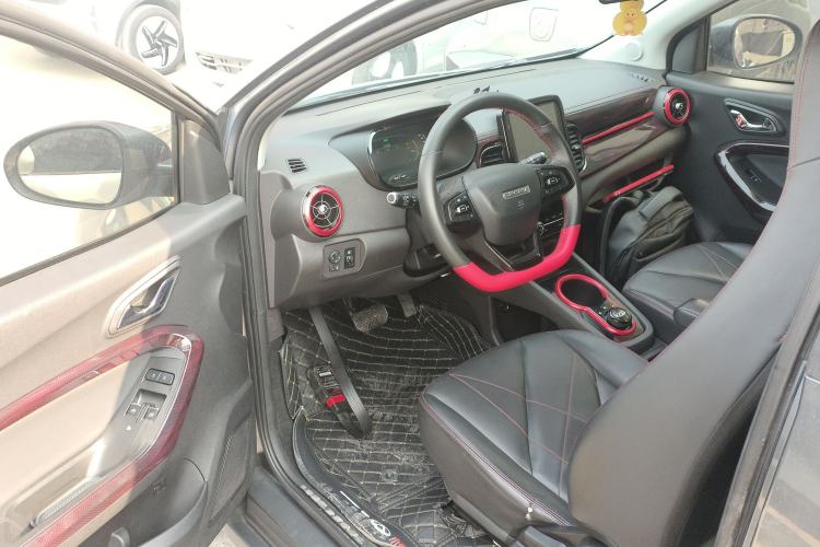 Used Chery Little Ant 2022 Sweet Pink Edition Half-Sugar Version Lithium Iron Phosphate 29.2 kWh 30 kW 301 km