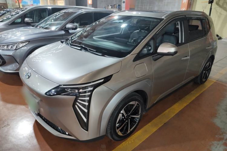 Used AION Y 2023 Plus 510 Smart Edition