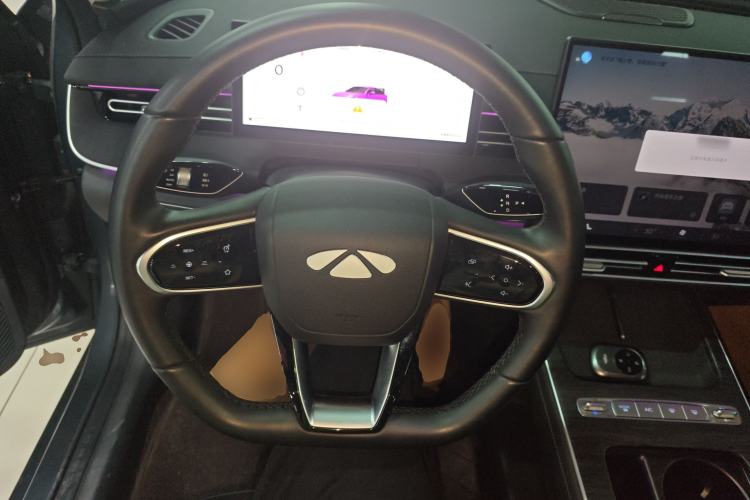 Used Chery Fengyun A8L 2025 1.5 TGDI 145 km Luxury Version