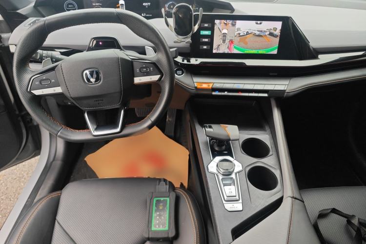 Used Changan UNI-V 2022 1.5T Prestige Version
