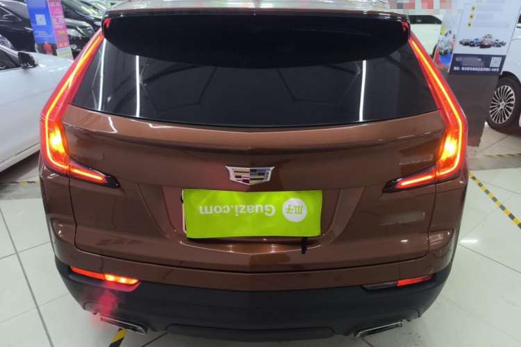 Used Cadillac XT4 2018 28T Two-Wheel Drive Tech Version
