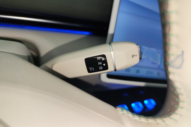 Used  L07 2024 230Max Range-Extended Version
