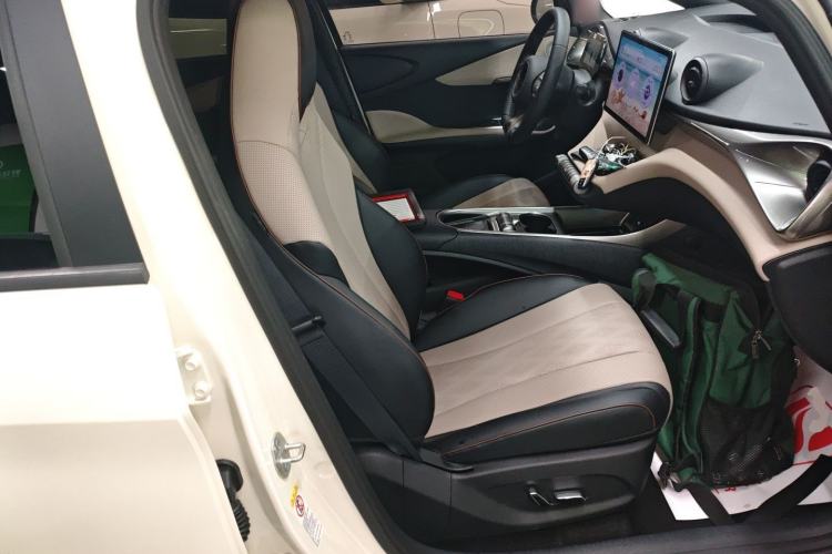 Used BYD Dolphin 2024 Honor Edition 420km Fashion Version
