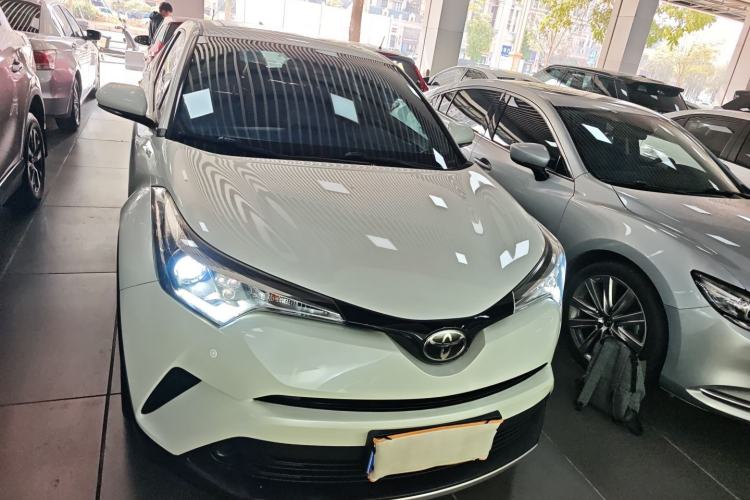 Used Toyota IZOA 2020 2.0L Enjoy Edition