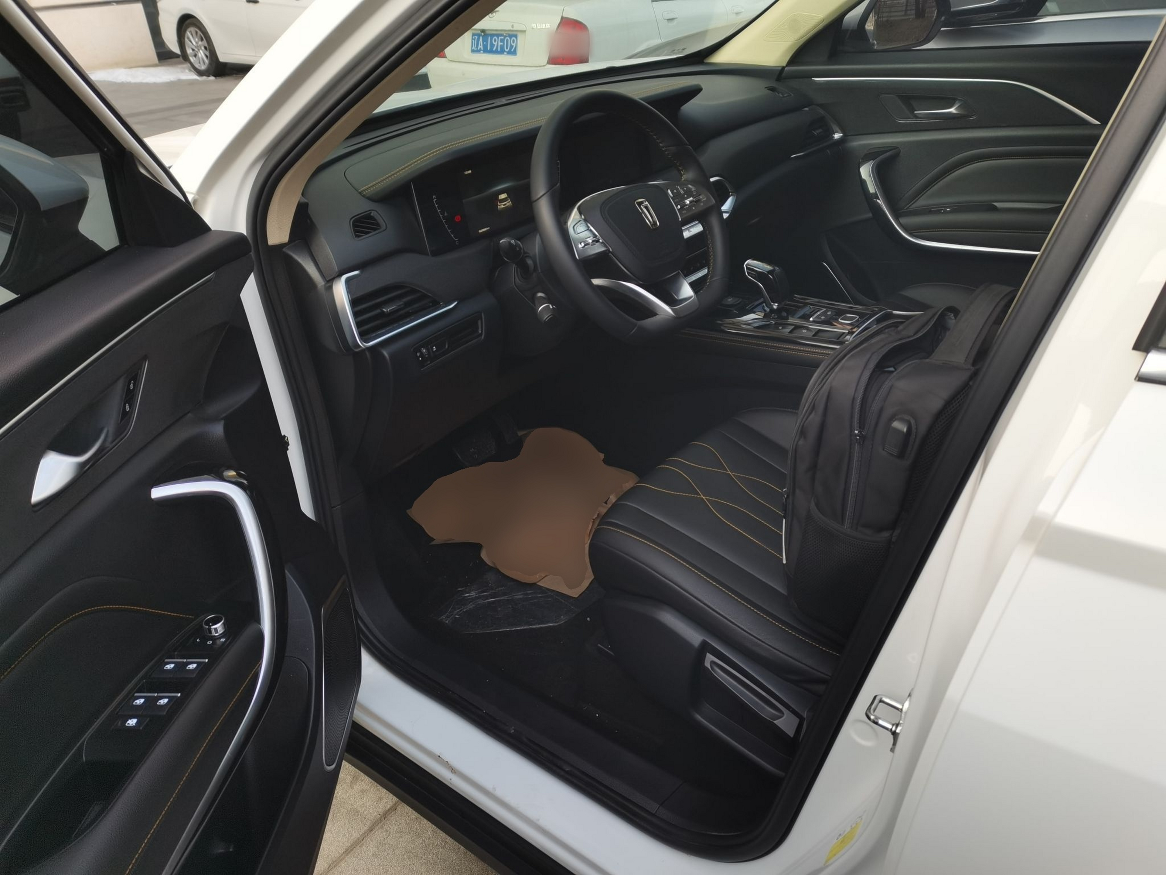 Переднее сиденье в автомобиле