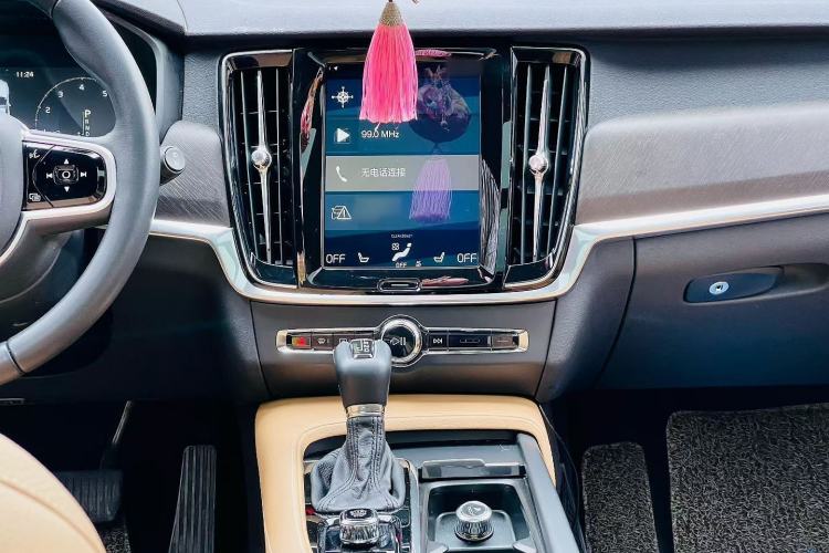 Used Volvo V90 2019 Cross Country T5 AWD Smart Range Version China V Standard