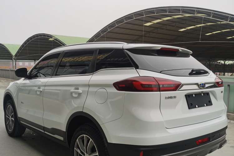 Used Geely Auto Emgrand X7 Sport 2018 1.8TD Automatic Two-Wheel Drive Smart Connect 4G Internet Edition
