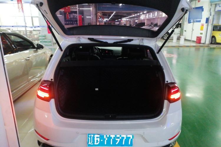 Used Volkswagen Golf 2018 280TSI Automatic R-Line Model
