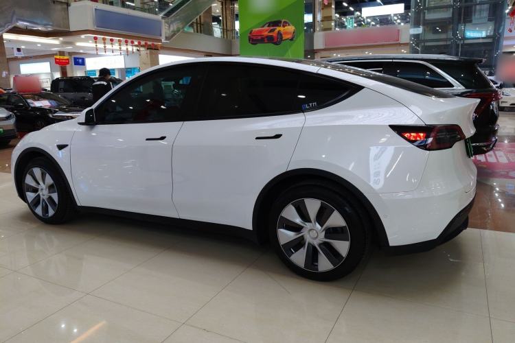 Used Tesla Model Y 2022 Rear-Wheel-Drive Version