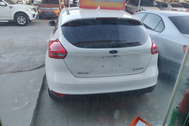 Used Ford Focus 2018 Hatchback Classic 1.6L Automatic Trendy SmartDrive Edition