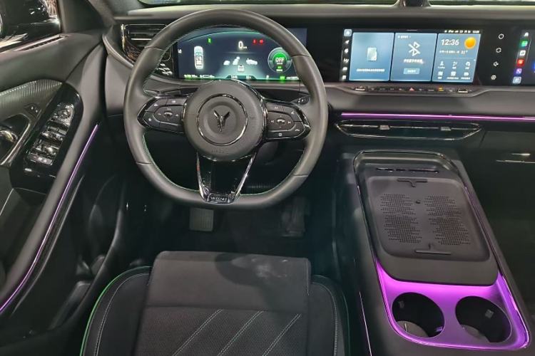 Used VOYAH FREE 2025 318 318 km Rear-Drive Touring Edition
