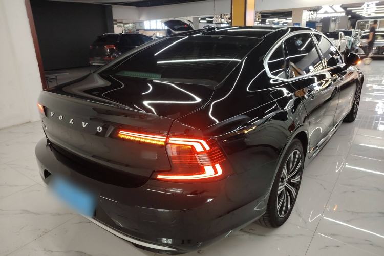 Used Volvo S90 2021 B5 Zhiyi Luxury Edition
